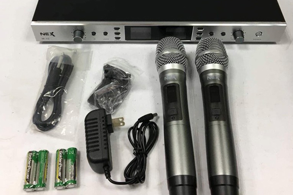 Micro không dây NEX M10 hát karaoke nhẹ mic chống hú tốt nhất